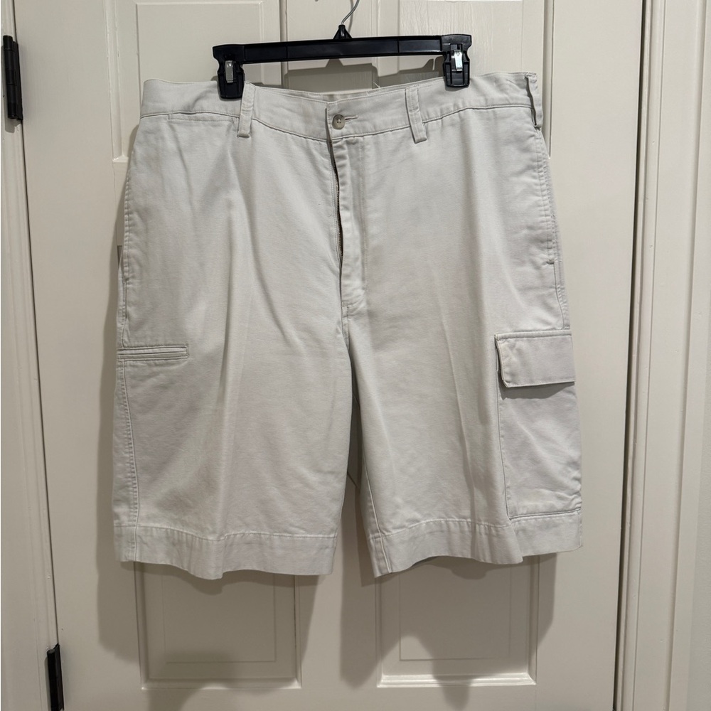 Faconnable Tan Cargo Shorts Relaxed Fit